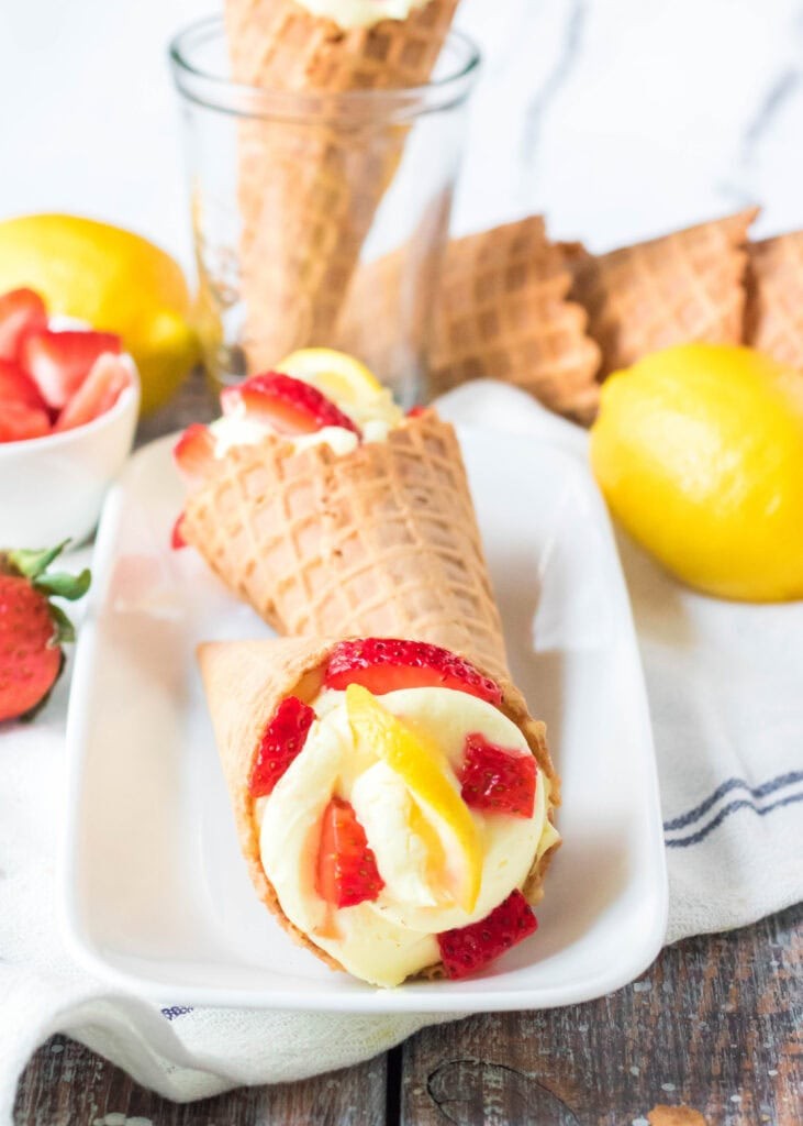 Limonlu Cheesecake Külahları: Serinletici ve Pratik Tarif